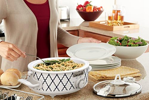 Crock-Pot 2.5 Quart Compact Casserole Slow Cooker (S19T8)